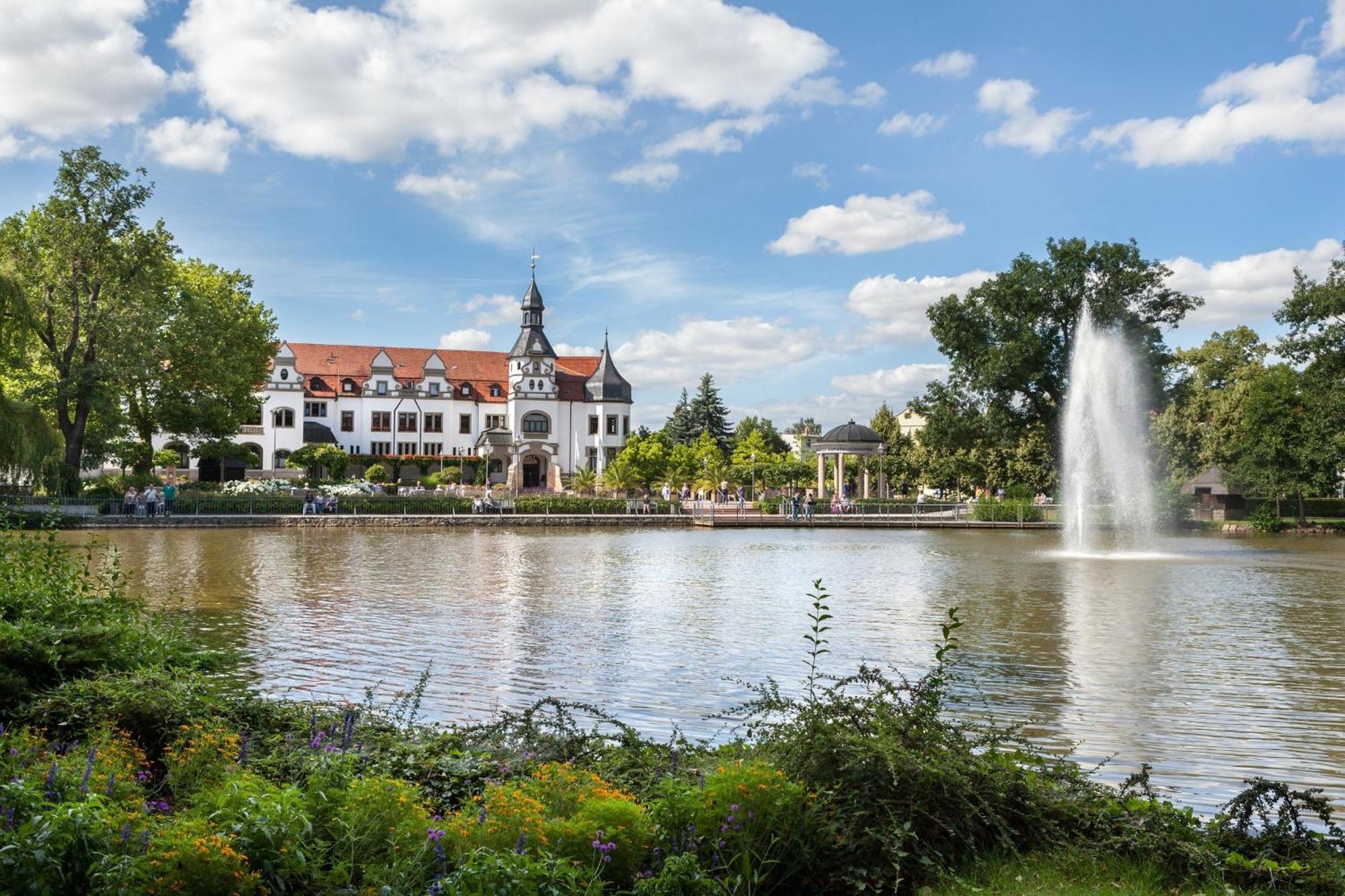Kurhotel Bad Schmiedeberg Exteriör bild